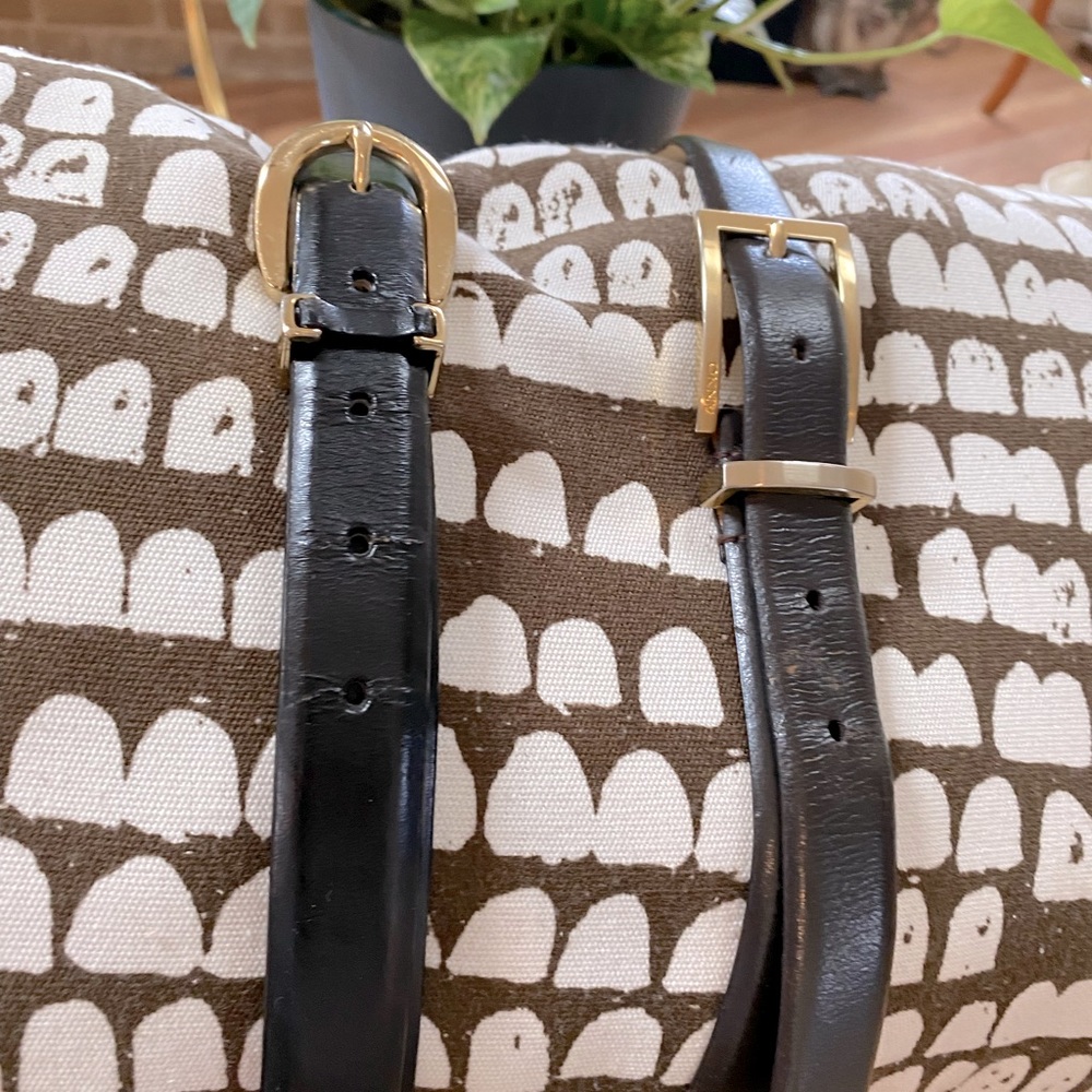 Belt BUNDLE! 2SZ small leather belts. A brown DKNY & a black S/P Liz Claiborne